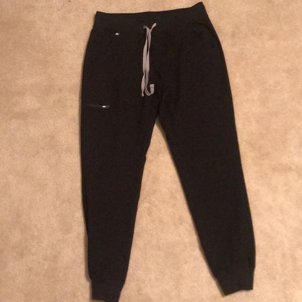 Figs ZAMORA Black Jogger Scrubs